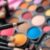 Eyeliner w pisaku – jak stworzyć perfekcyjne kreski w makijażu?